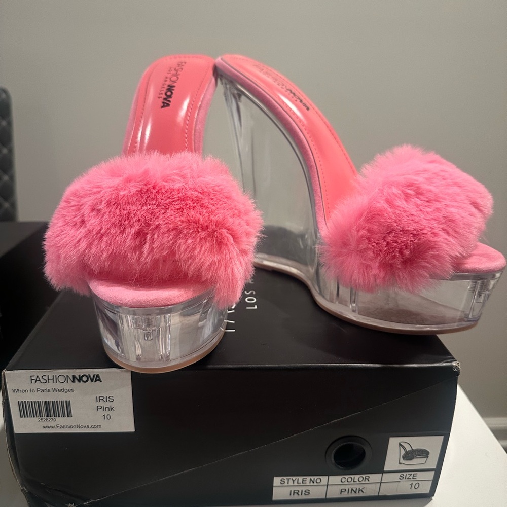 Brand new w/ box Barbie fur wedged / fashion nova